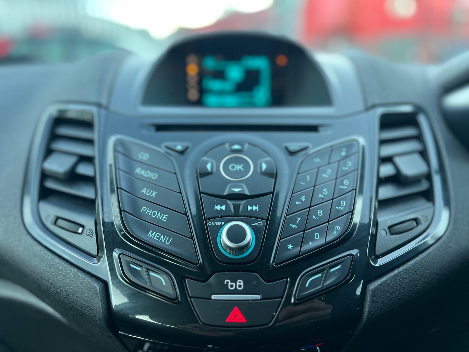 Used Ford Fiesta 2015 for sale - 76689920: Photo 18