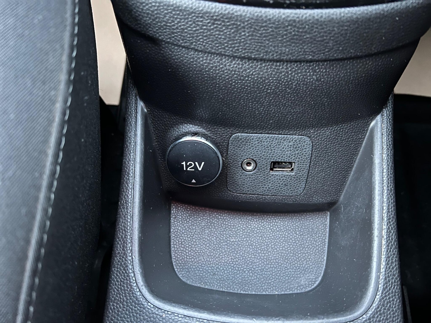 Used Ford Fiesta 2015 for sale - 76689920: Photo 21