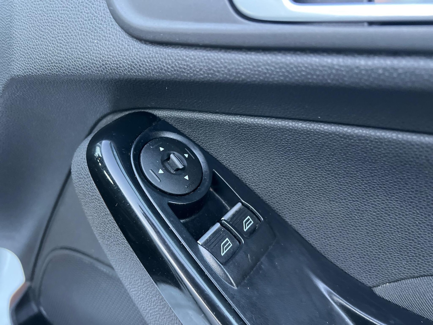 Used Ford Fiesta 2015 for sale - 76689920: Photo 23