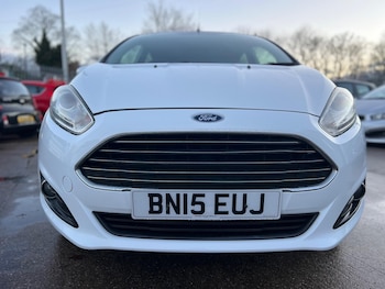 Used Ford Fiesta 2015 for sale - 76689920: Photo