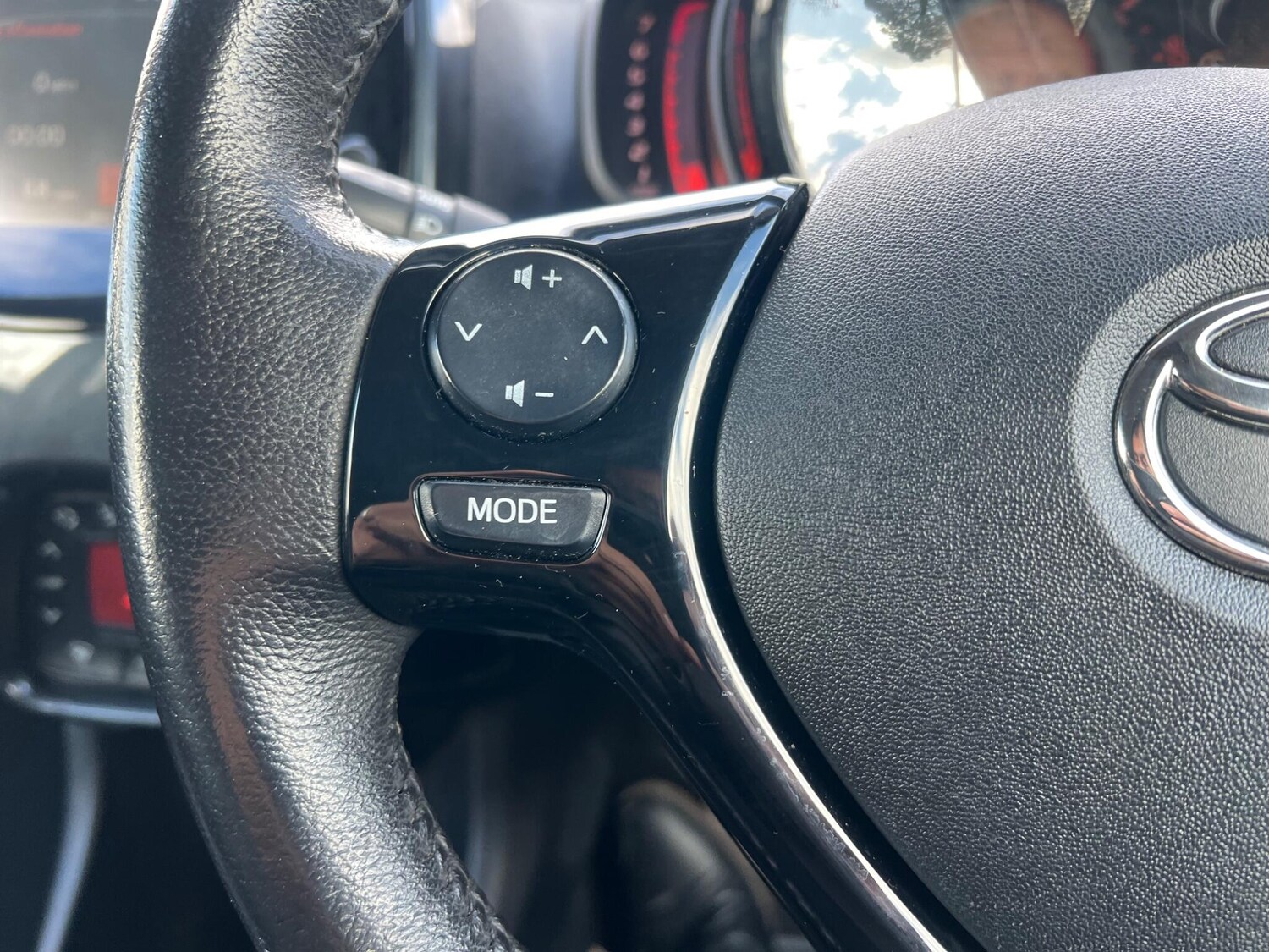 Used Toyota AYGO 2016 for sale - 76360347: Photo 17