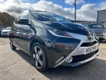 2016 (16) - 1.0 VVT-i x-clusiv 2 x-wave Euro 6 3dr