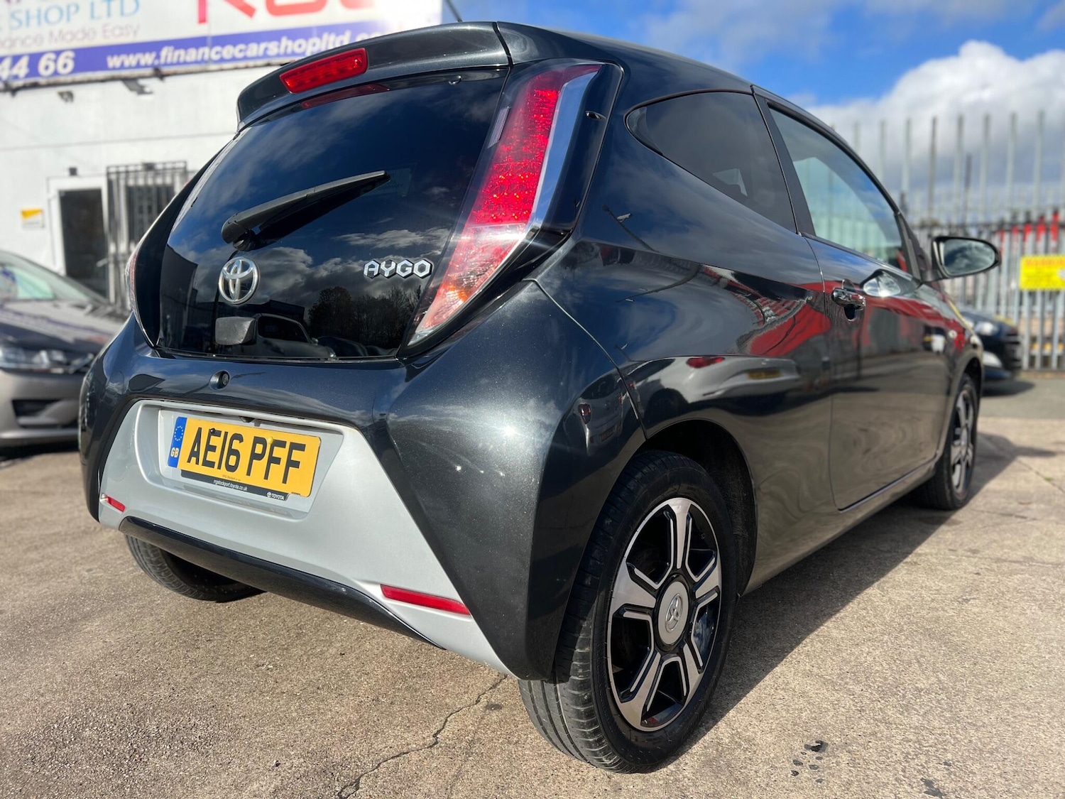 Used Toyota AYGO 2016 for sale - 76360347: Photo 9