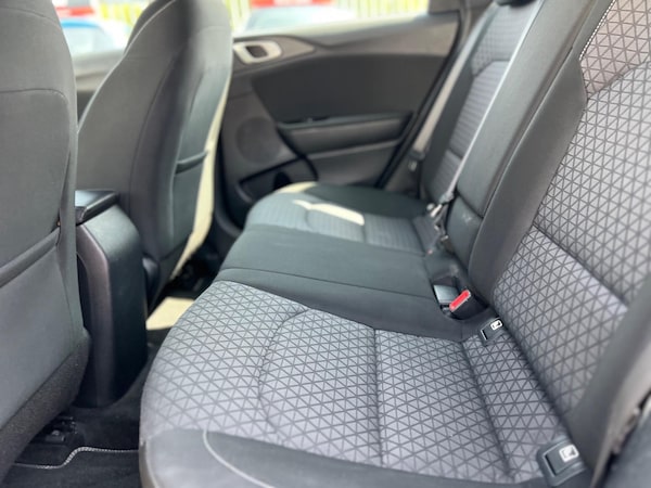 Used Kia Ceed 2019 for sale - 75552352: Photo 32