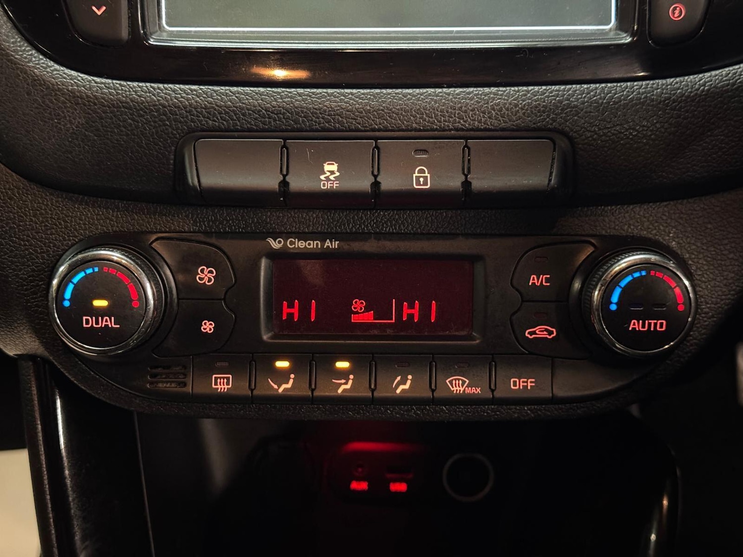 Used Kia Pro Ceed 2014 for sale - 77523696: Photo 27