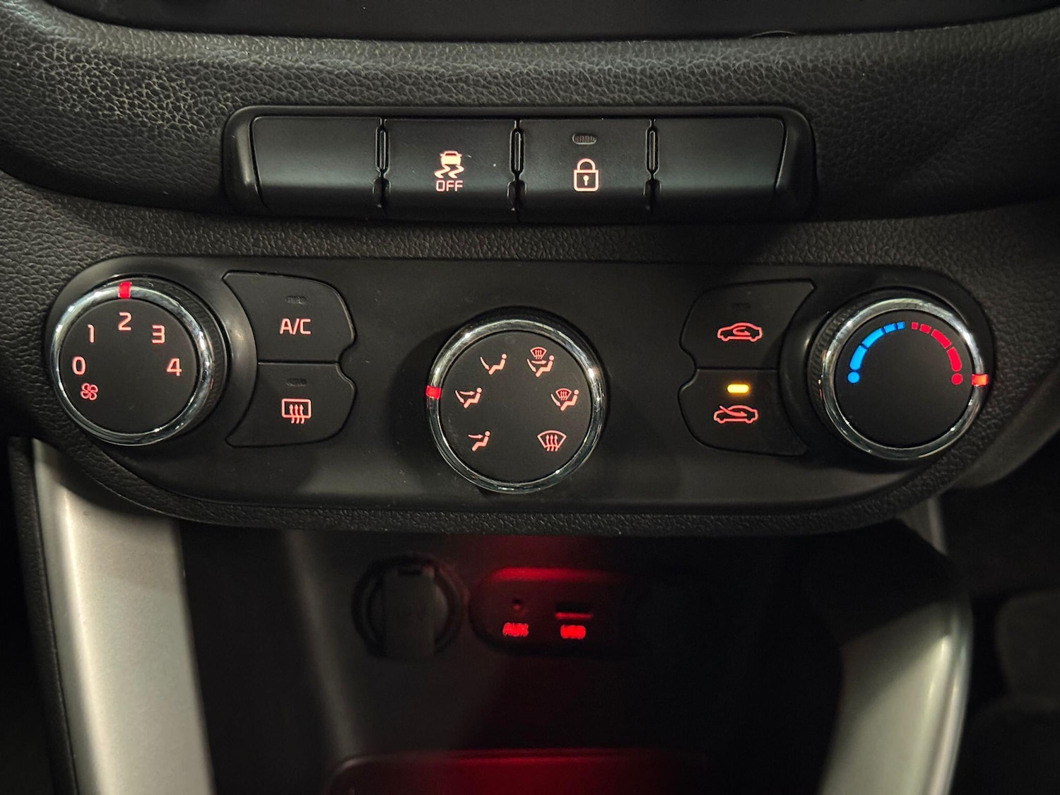 Used Kia Ceed 2013 for sale - 77237726: Photo 31