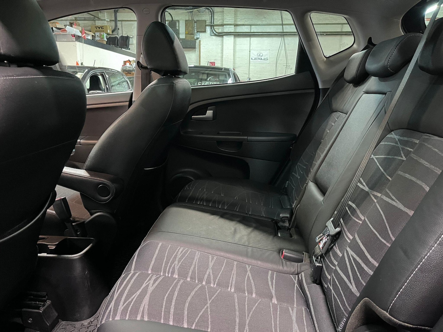 Used Kia Venga 2013 for sale - 77456063: Photo 23