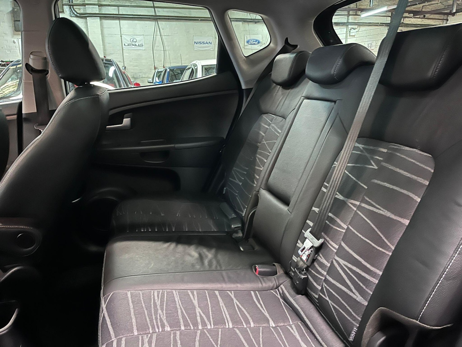 Used Kia Venga 2013 for sale - 77456063: Photo 24