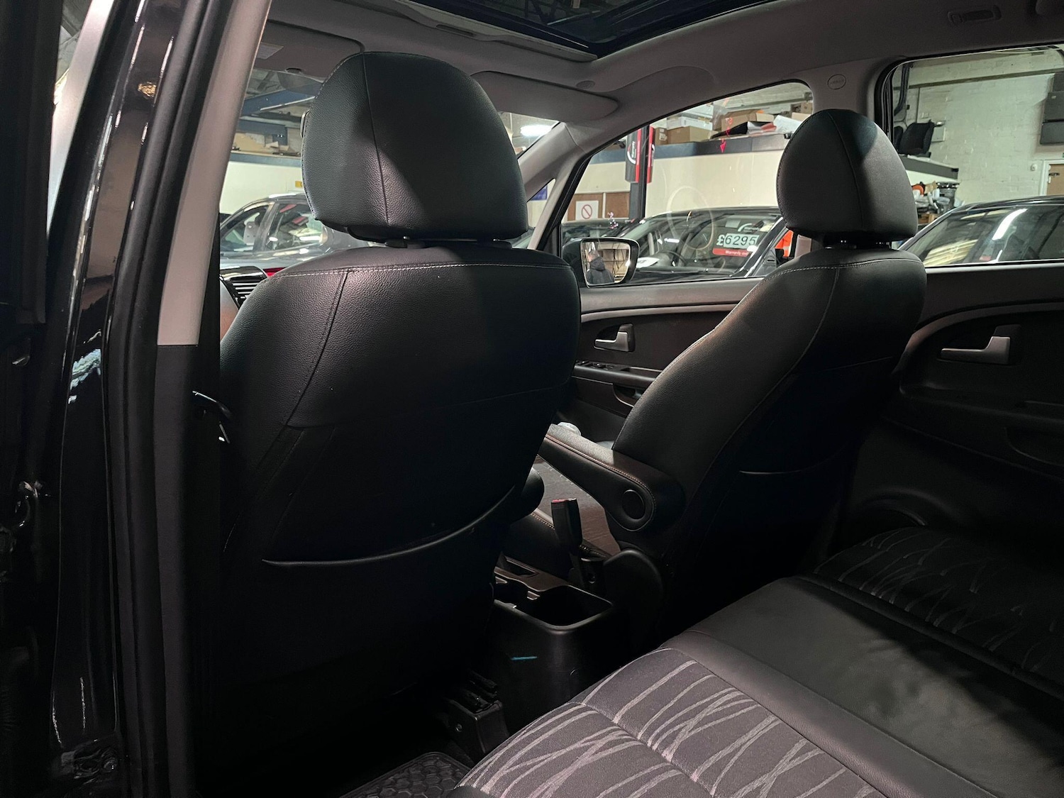 Used Kia Venga 2013 for sale - 77456063: Photo 25