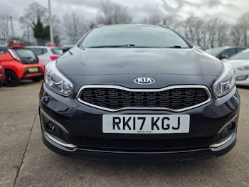 Used Kia Ceed 2017 for sale - 77738343: Photo