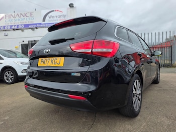 Used Kia Ceed 2017 for sale - 77738343: Photo