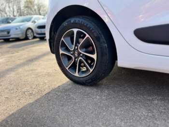 Used Hyundai i10 2018 for sale - 74255906: Photo
