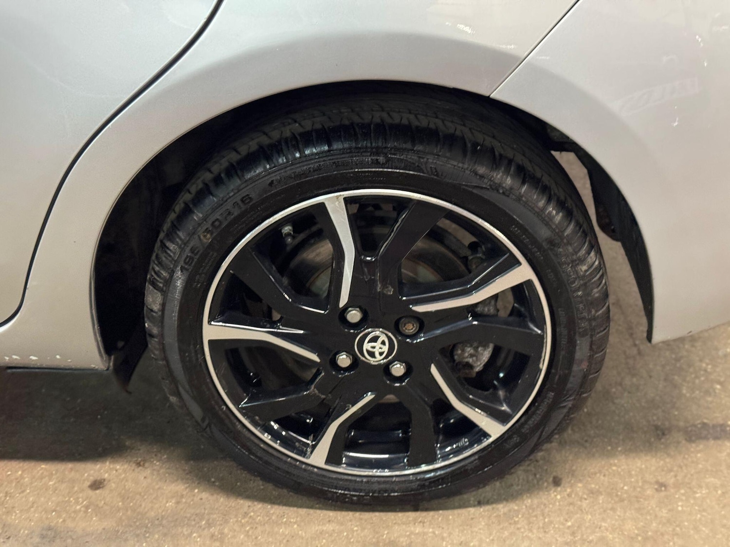 Used Toyota Yaris 2014 for sale - 77279603: Photo 10