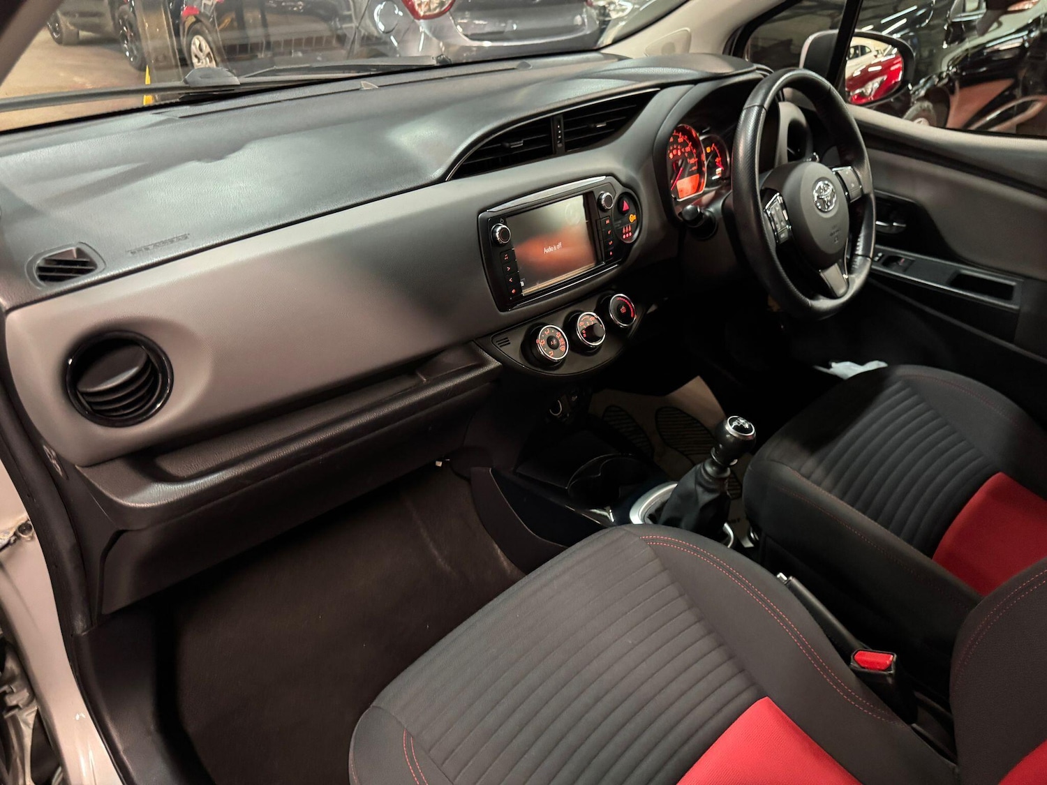 Used Toyota Yaris 2014 for sale - 77279603: Photo 15