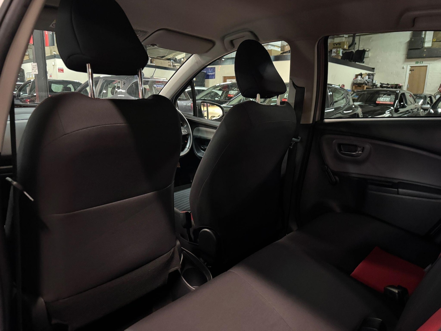 Used Toyota Yaris 2014 for sale - 77279603: Photo 22