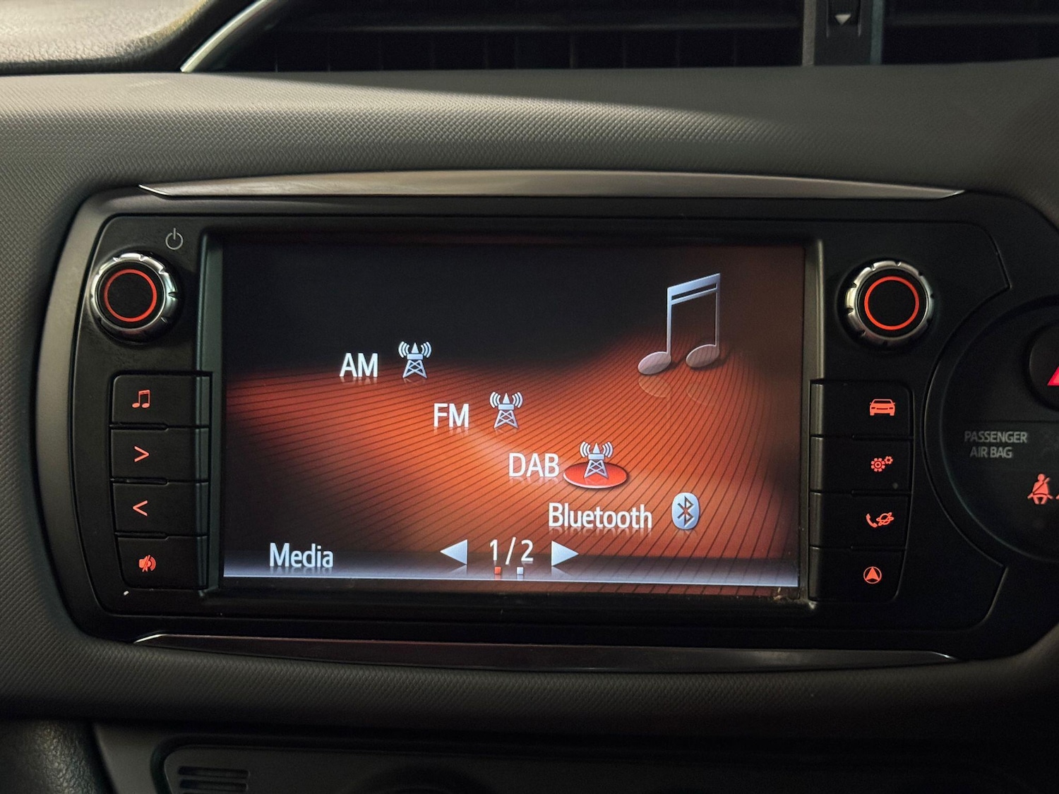 Used Toyota Yaris 2014 for sale - 77279603: Photo 30