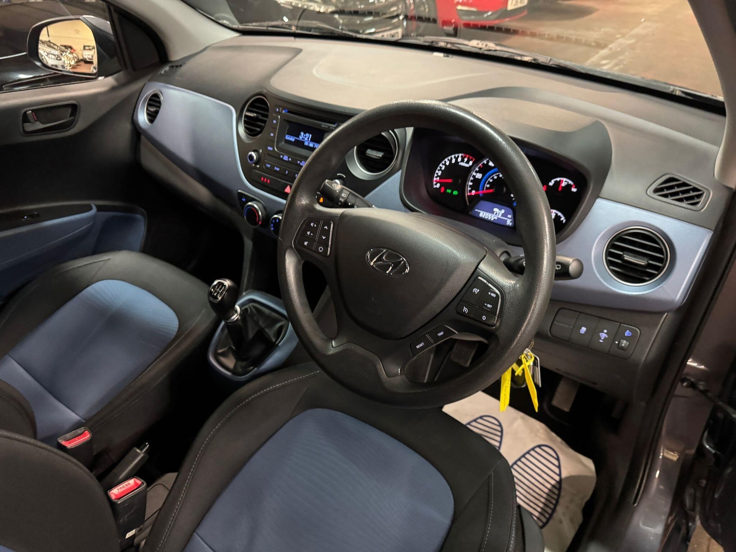 Used Hyundai i10 2014 for sale - 77230553: Photo 11