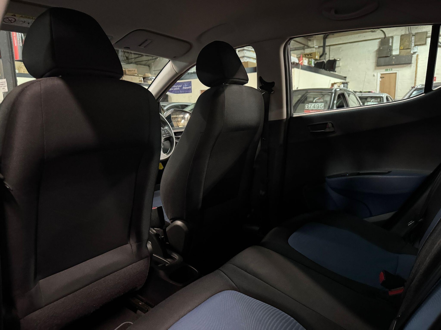 Used Hyundai i10 2014 for sale - 77230553: Photo 21