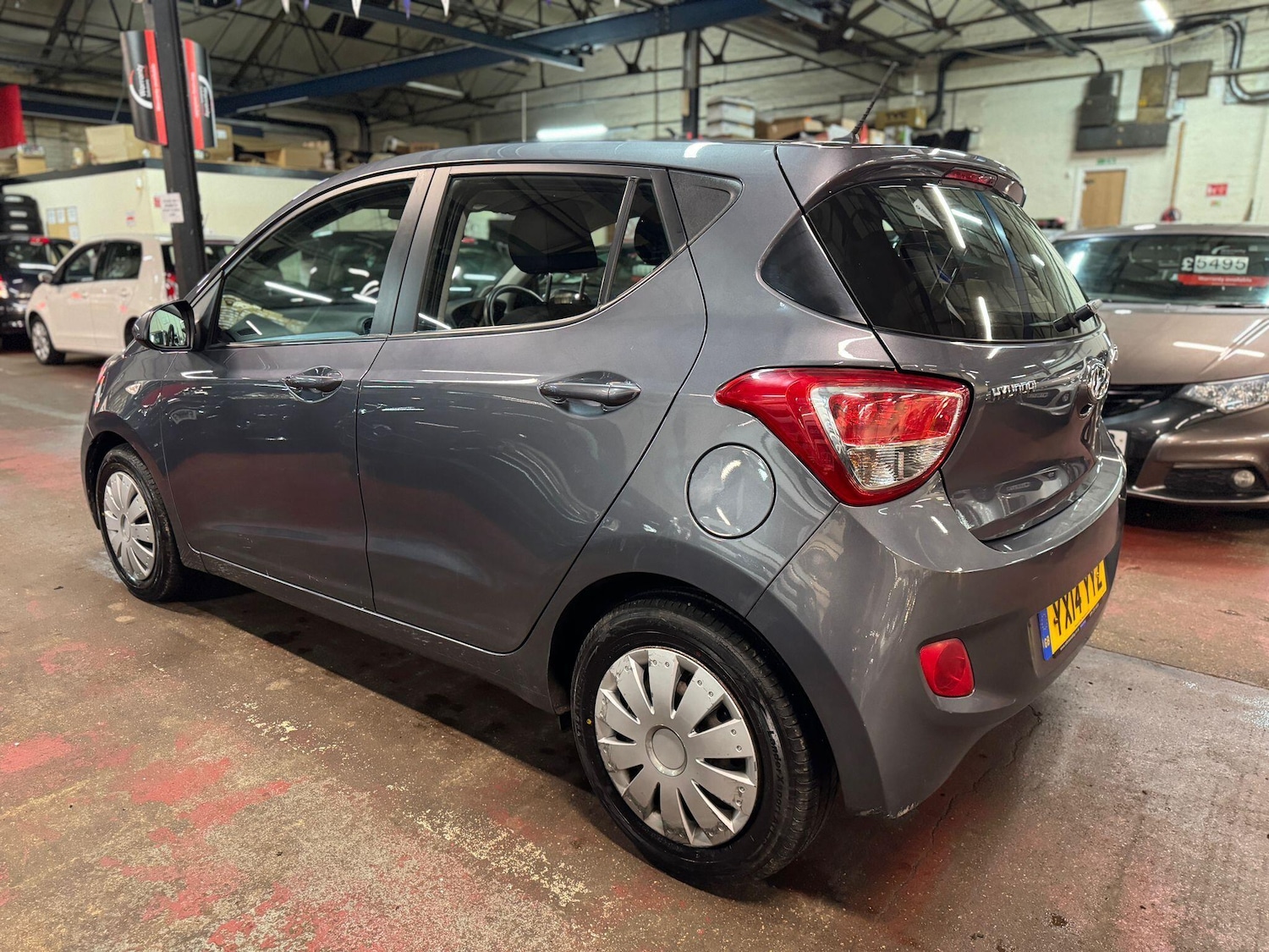 Used Hyundai i10 2014 for sale - 77230553: Photo 4