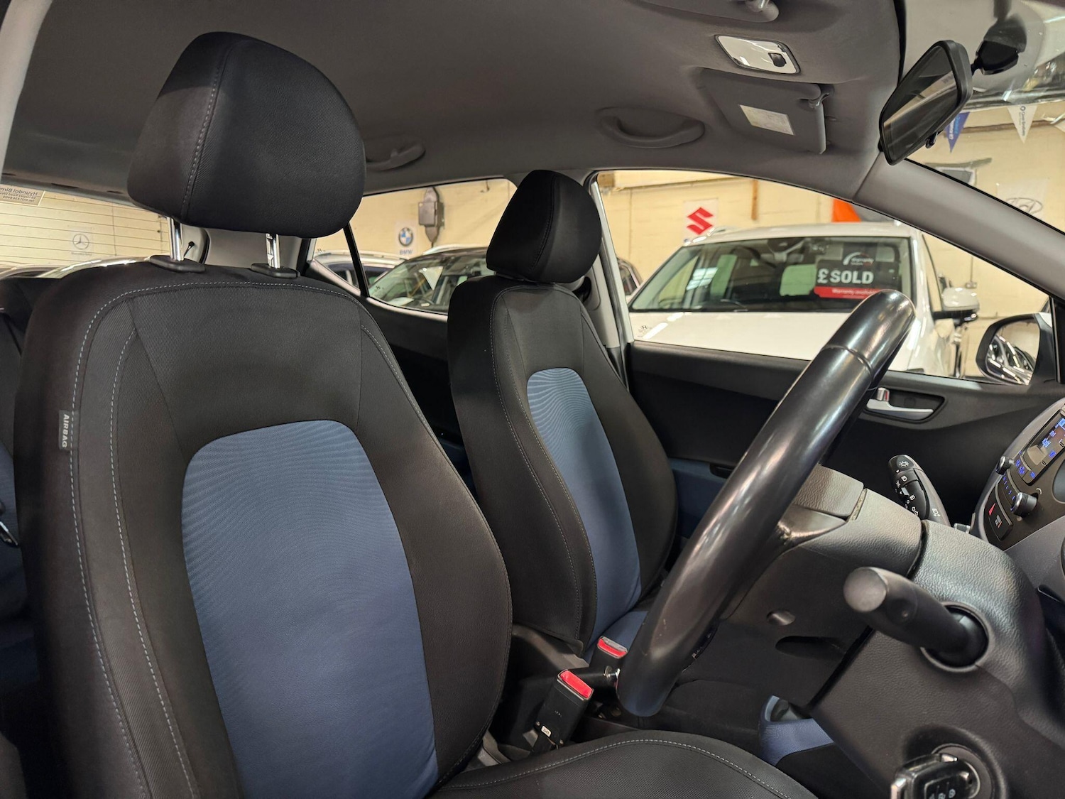 Used Hyundai i10 2016 for sale - 76780670: Photo 10