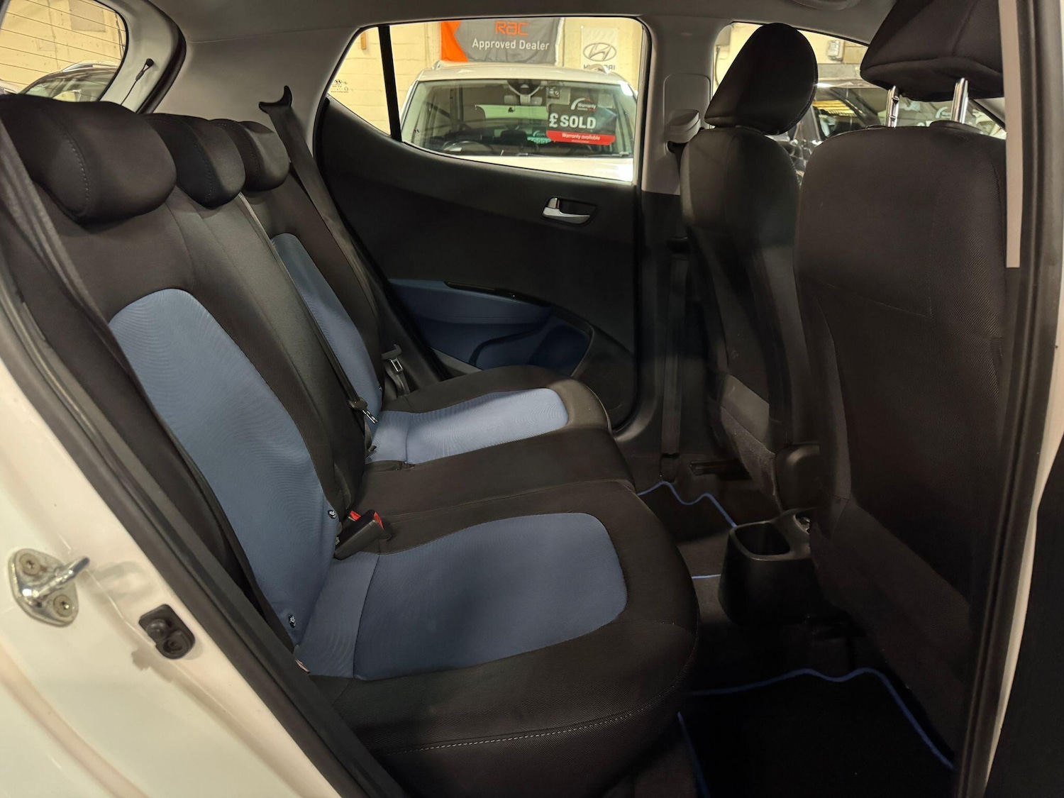 Used Hyundai i10 2016 for sale - 76780670: Photo 18