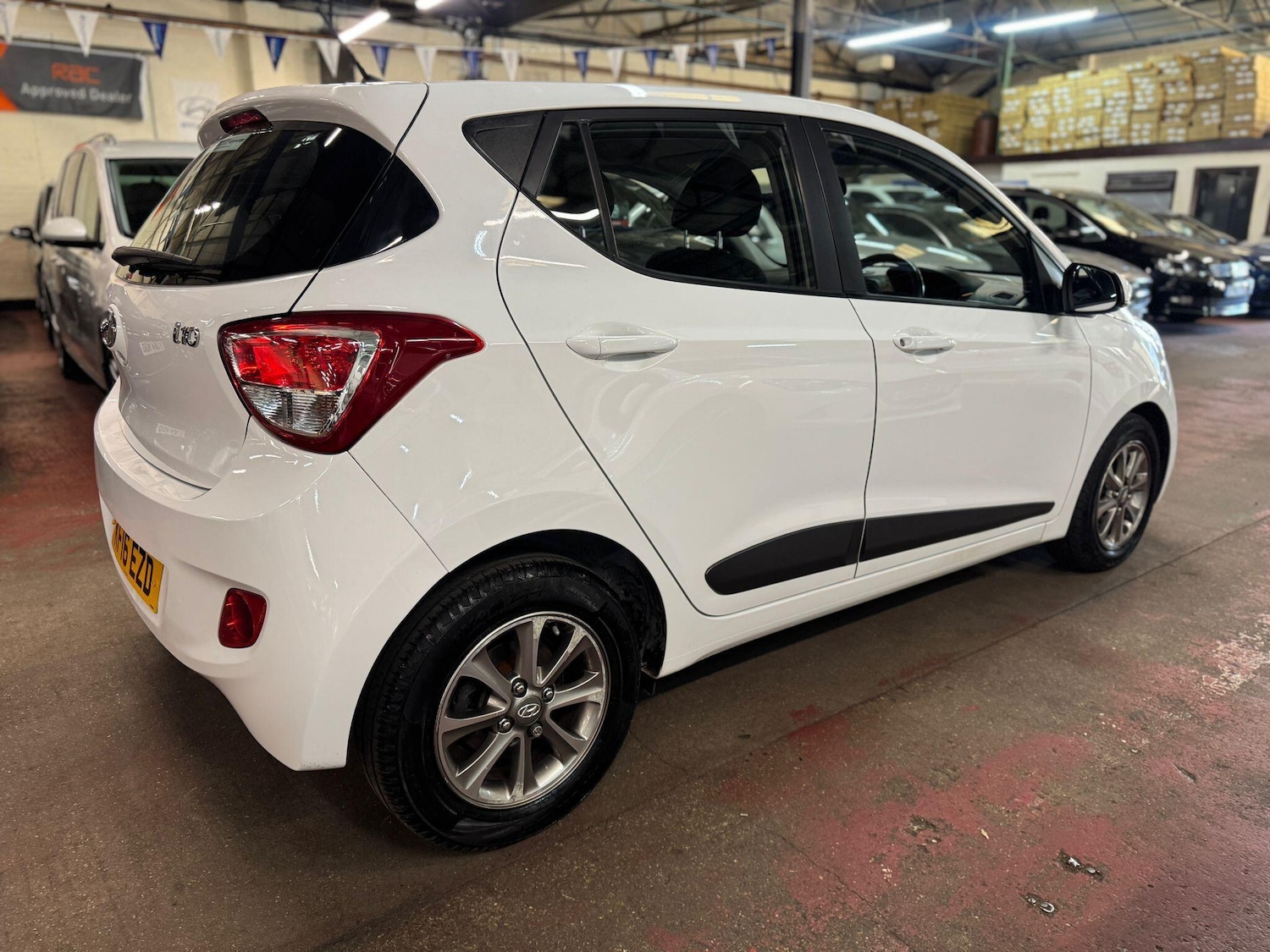 Used Hyundai i10 2016 for sale - 76780670: Photo 6