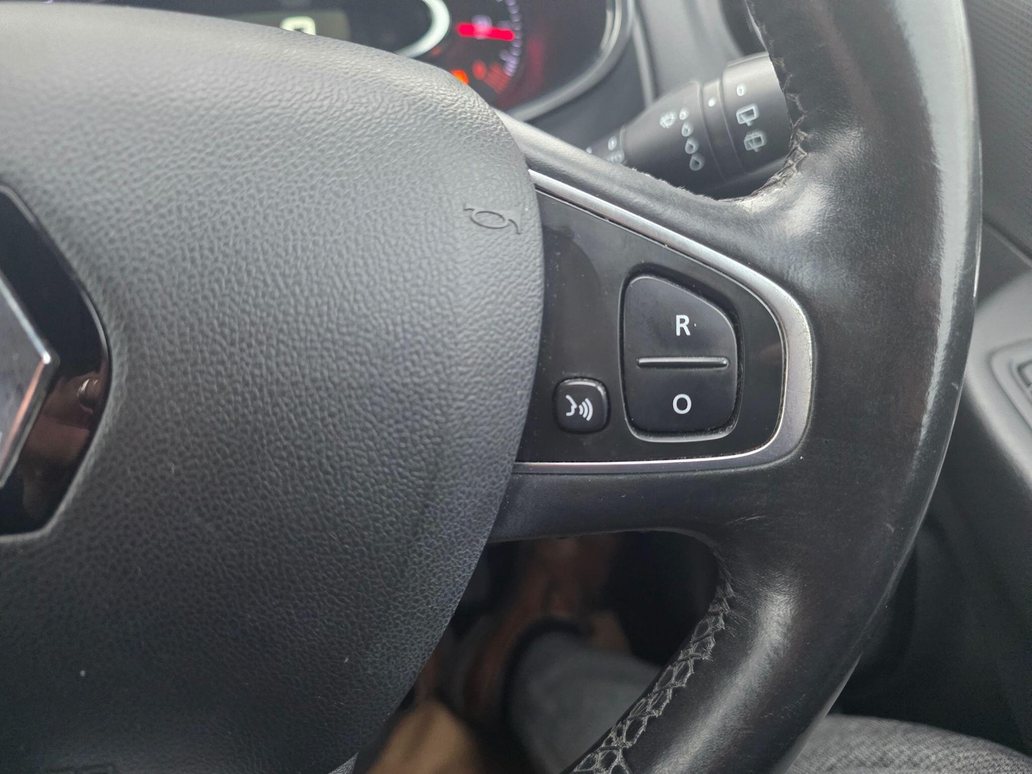 Used Renault Clio 2017 for sale - 77029372: Photo 12