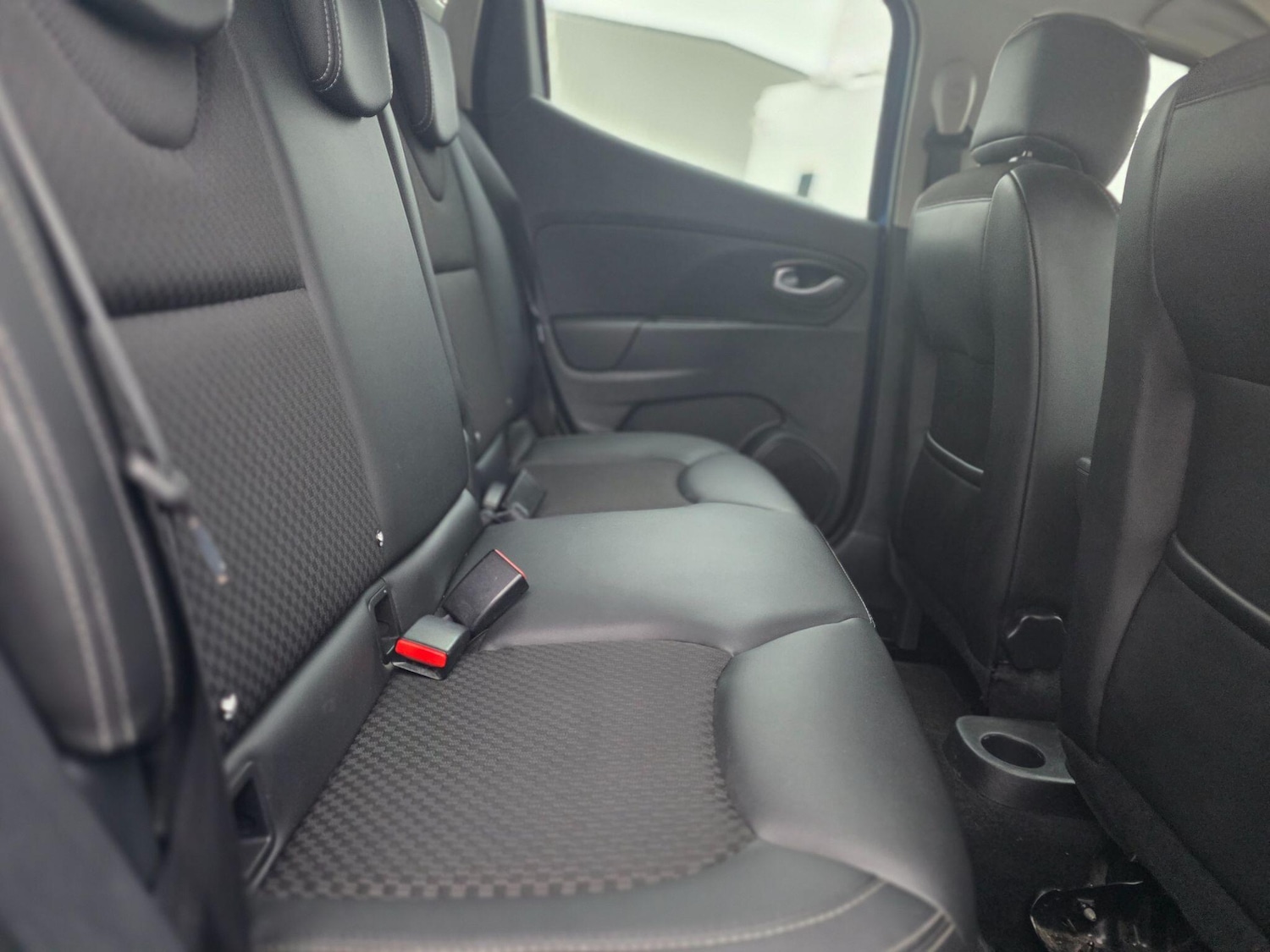 Used Renault Clio 2017 for sale - 77029372: Photo 27