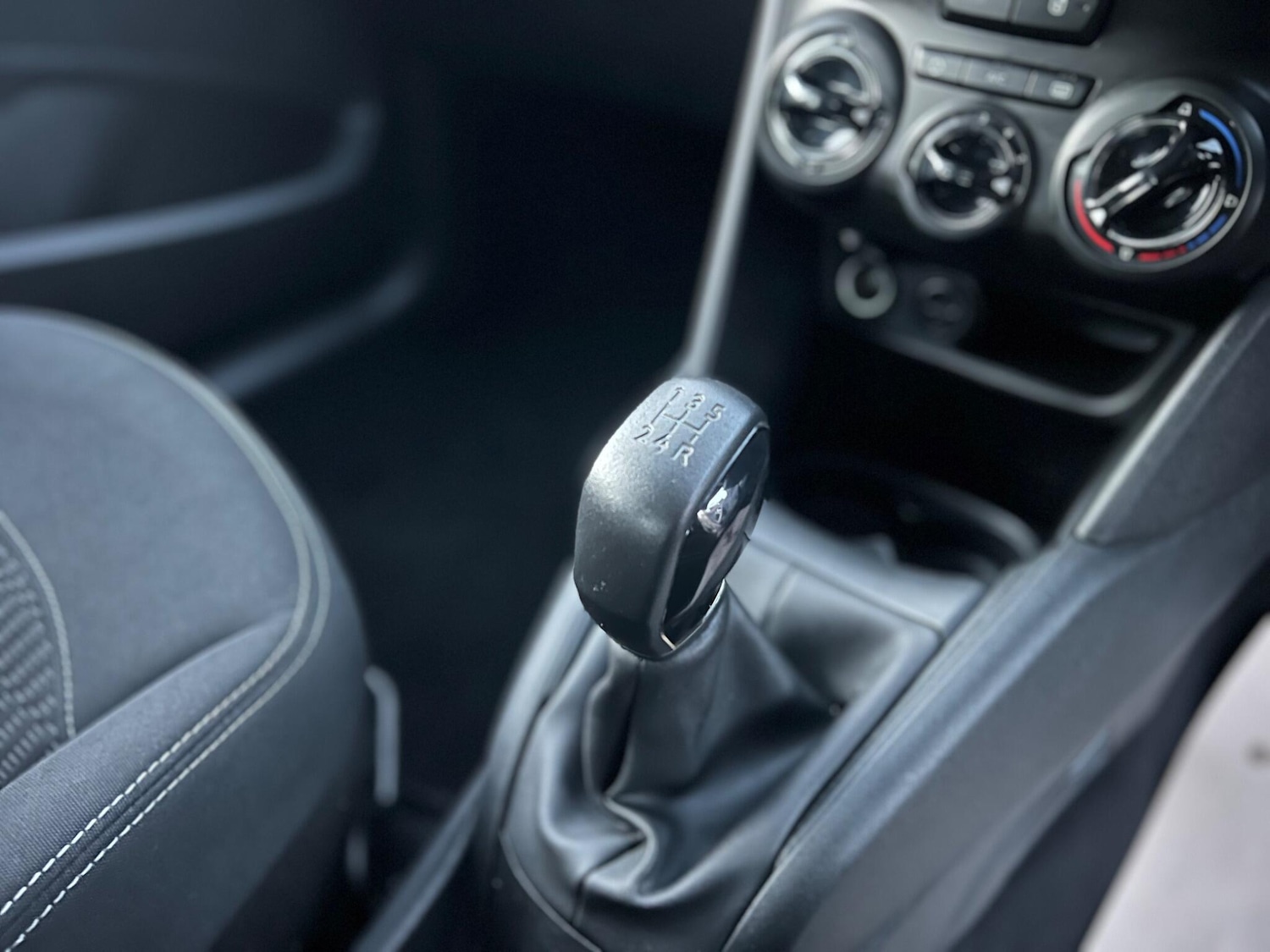 Used Peugeot 208 2017 for sale - 76440609: Photo 10