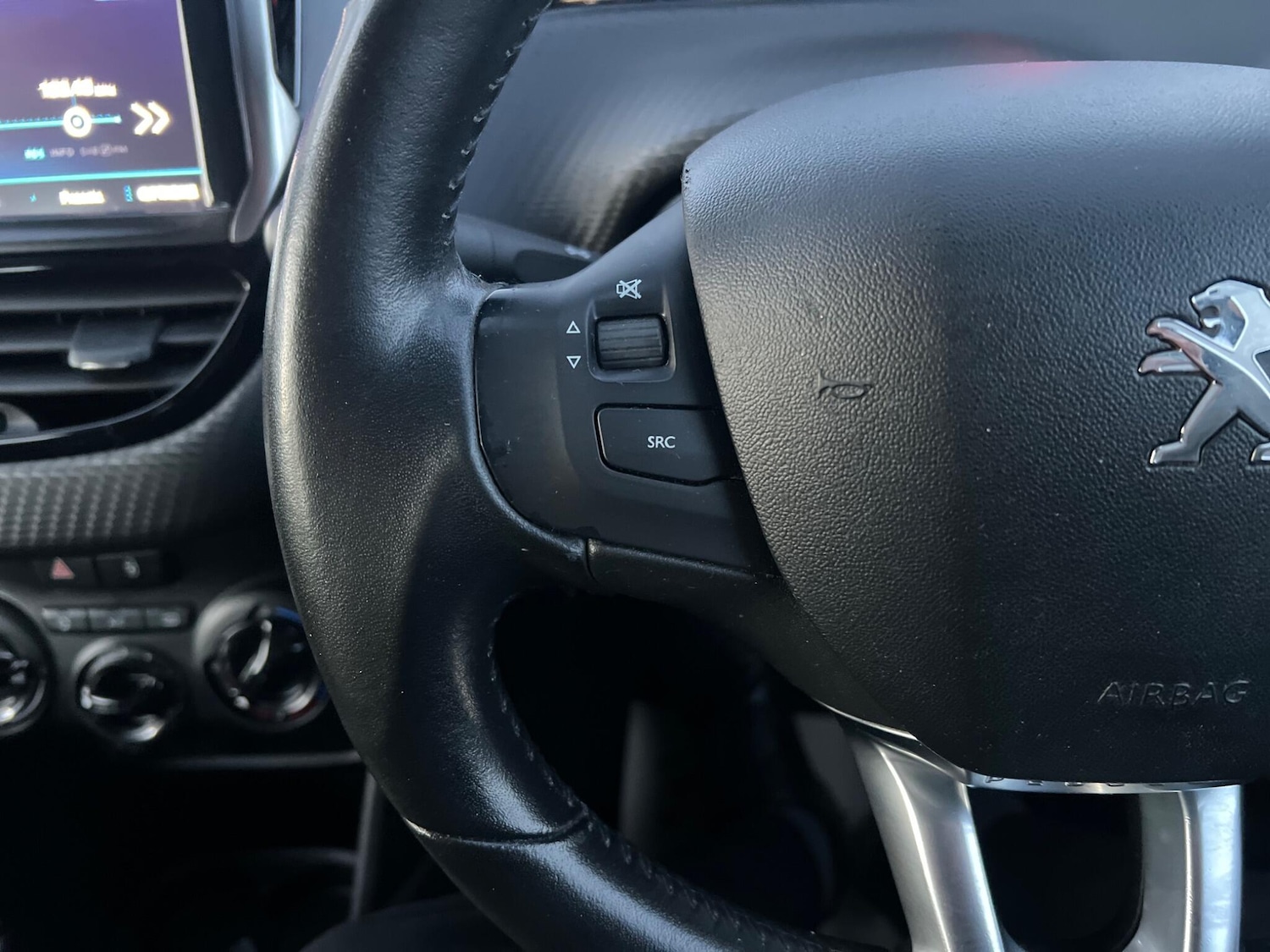 Used Peugeot 208 2017 for sale - 76440609: Photo 14