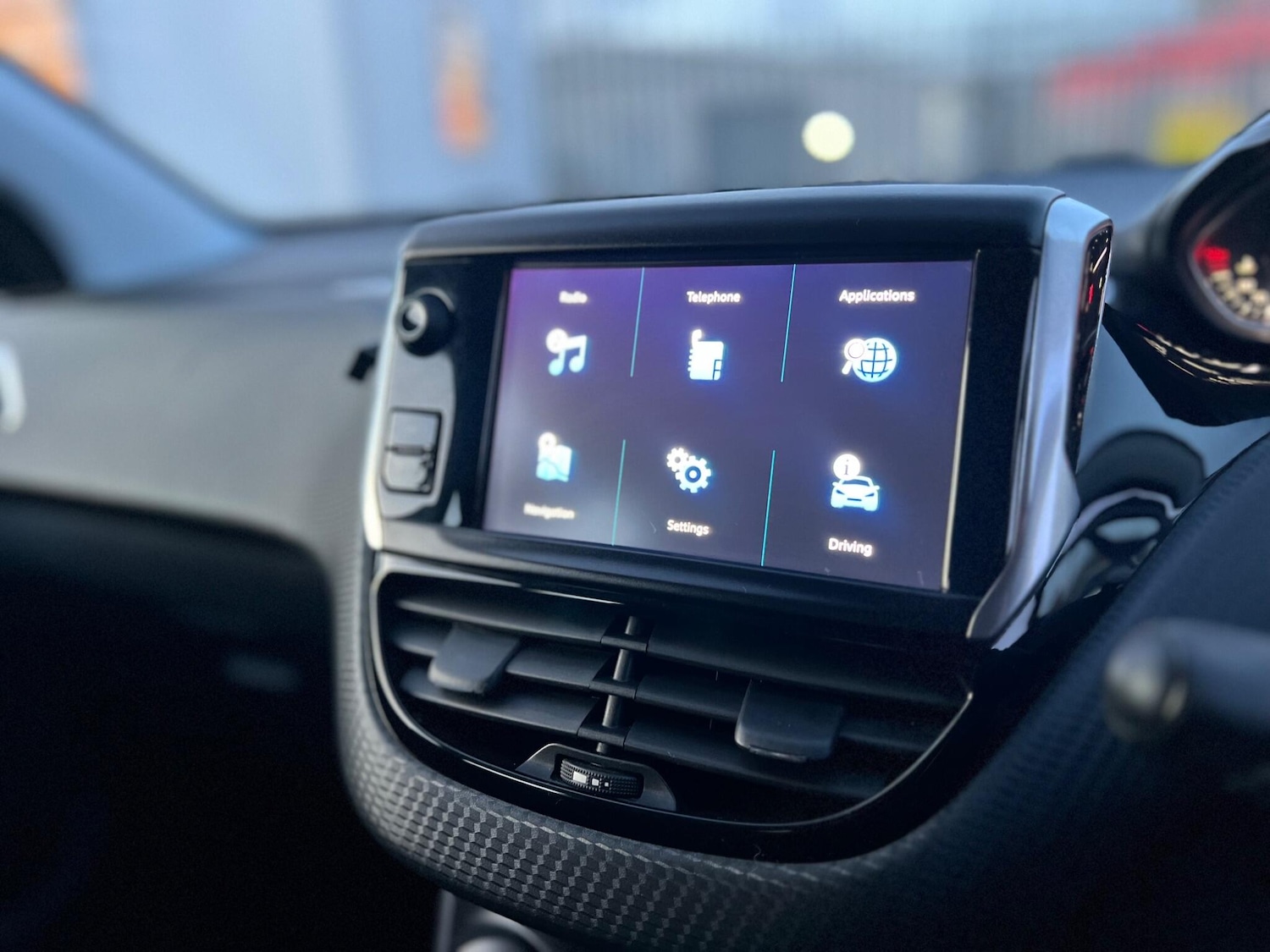 Used Peugeot 208 2017 for sale - 76440609: Photo 22