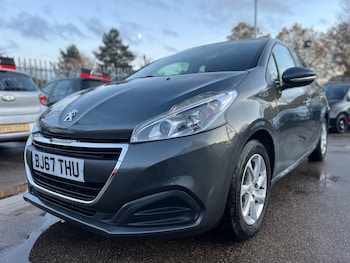 Used Peugeot 208 2017 for sale - 76440609: Photo