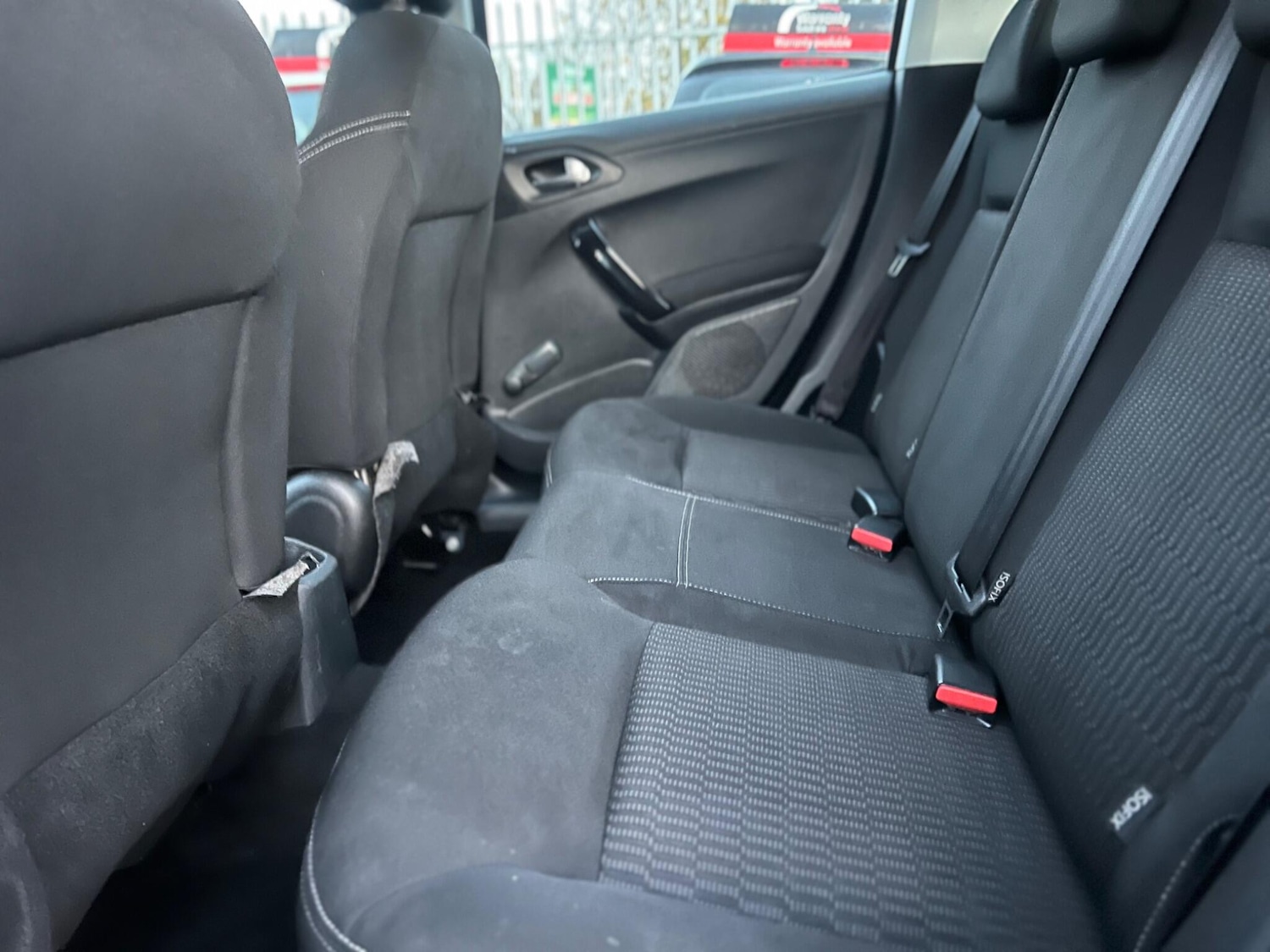 Used Peugeot 208 2017 for sale - 76440609: Photo 31