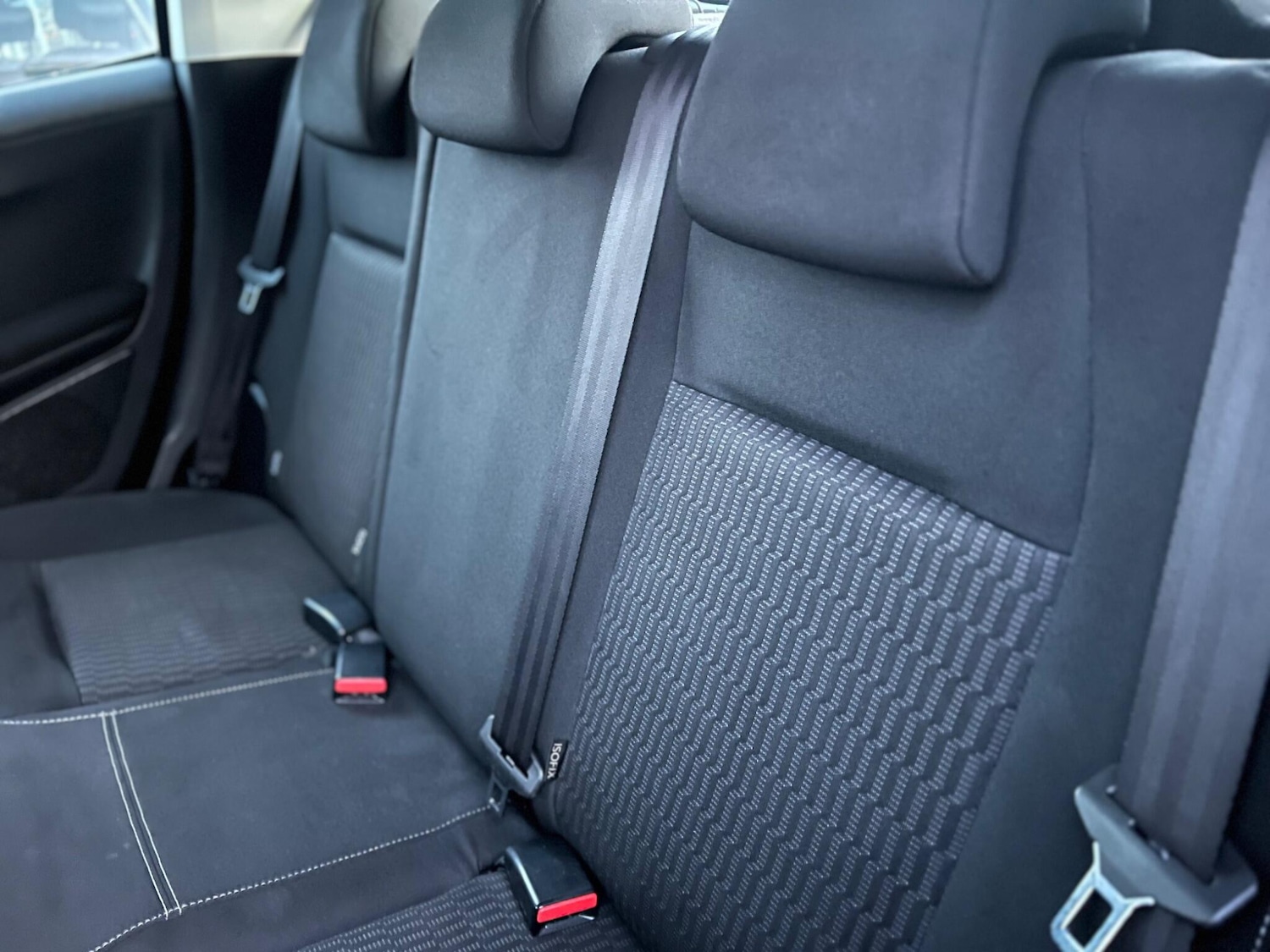 Used Peugeot 208 2017 for sale - 76440609: Photo 32