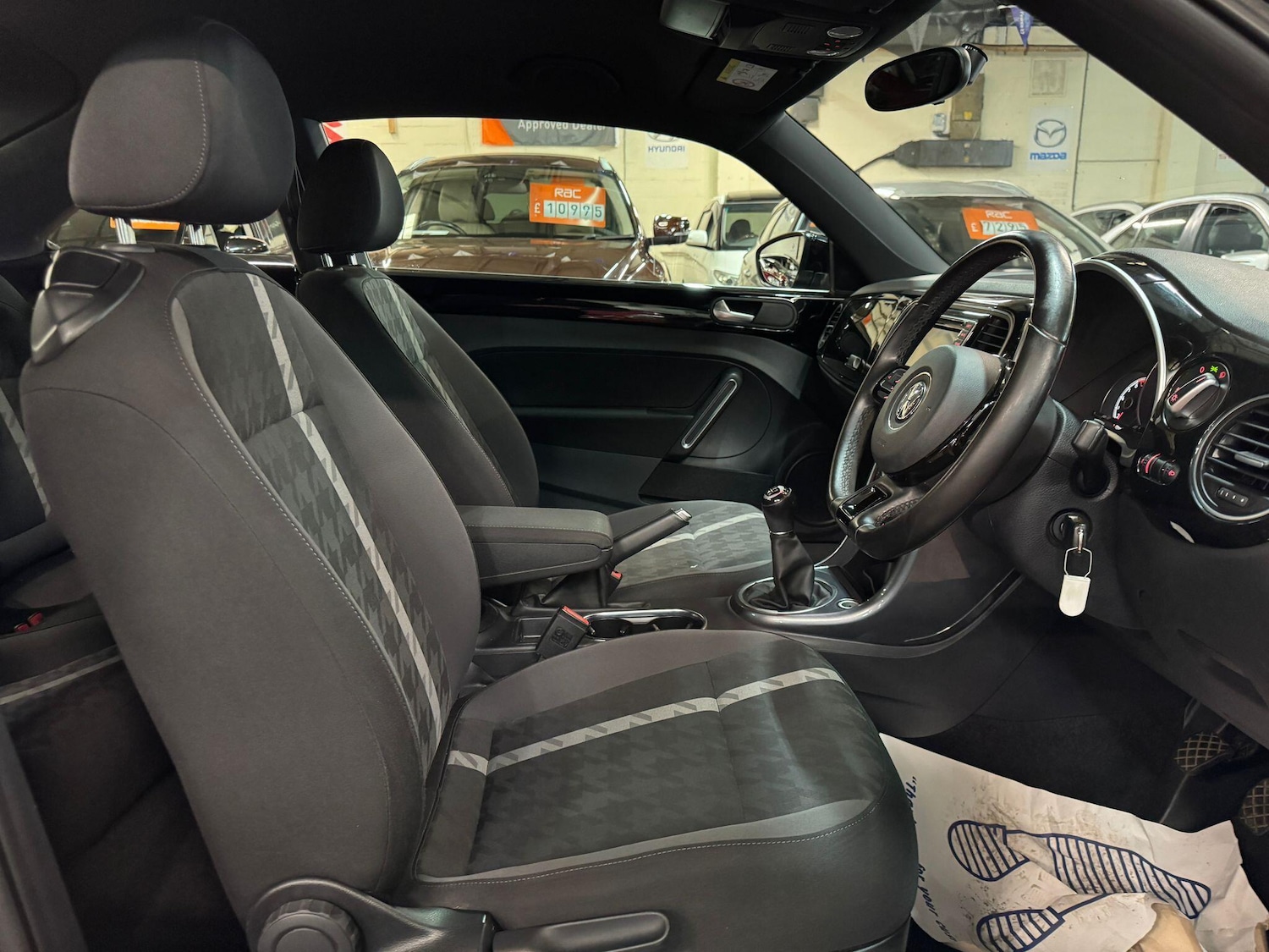 Used Volkswagen Beetle 2016 for sale - 76666937: Photo 12