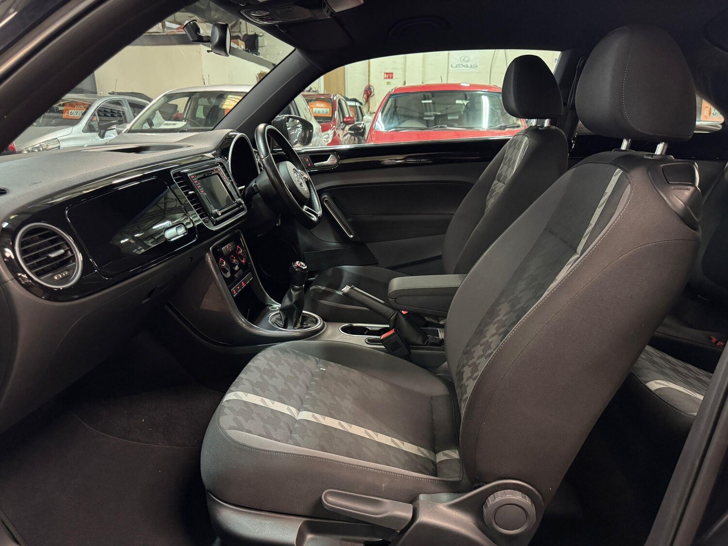 Used Volkswagen Beetle 2016 for sale - 76666937: Photo 15