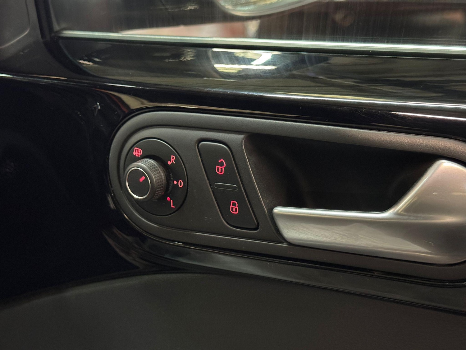 Used Volkswagen Beetle 2016 for sale - 76666937: Photo 27