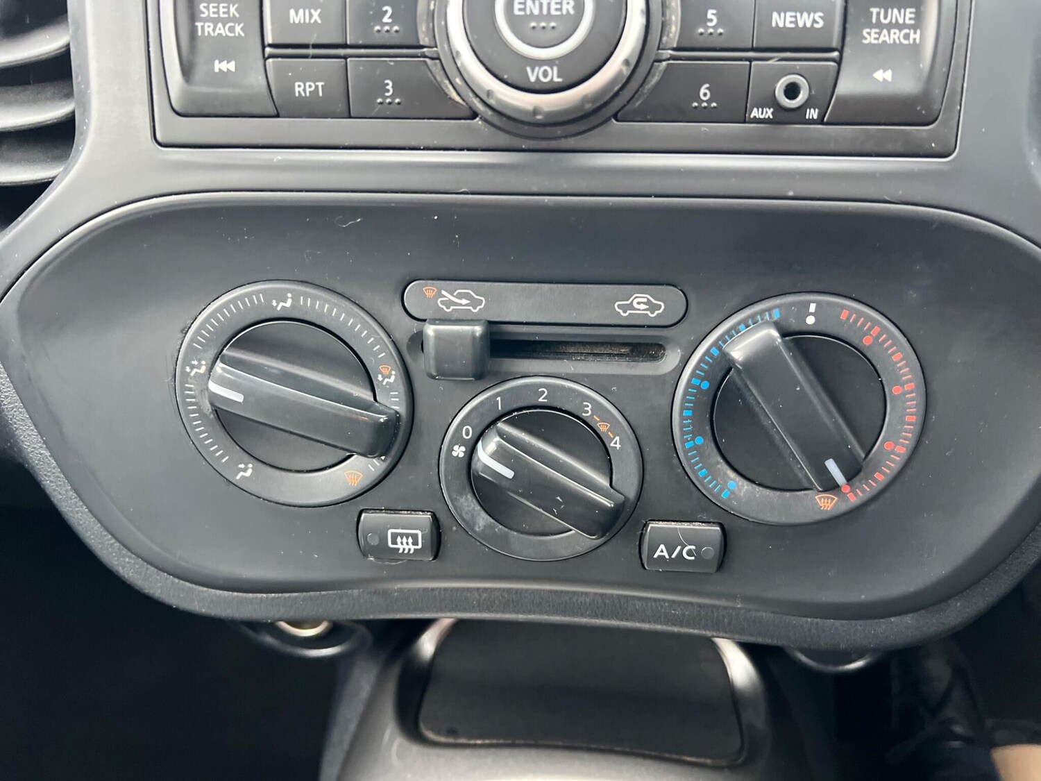 Used Nissan Juke 2014 for sale - 76456725: Photo 18