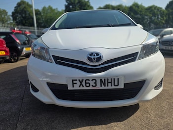 Used Toyota Yaris 2013 for sale - 78965537: Photo