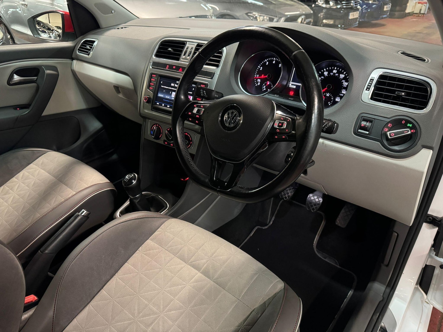 Used Volkswagen Polo 2017 for sale - 76561170: Photo 16