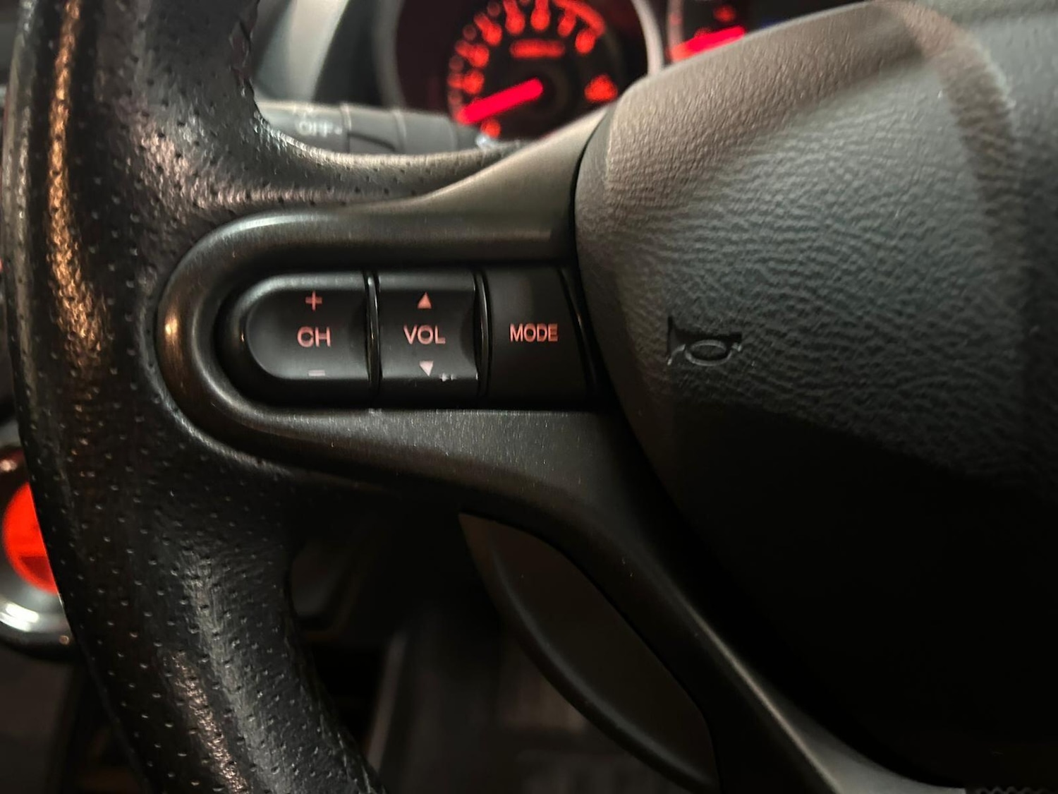 Used Honda Jazz 2014 for sale - 77131092: Photo 24