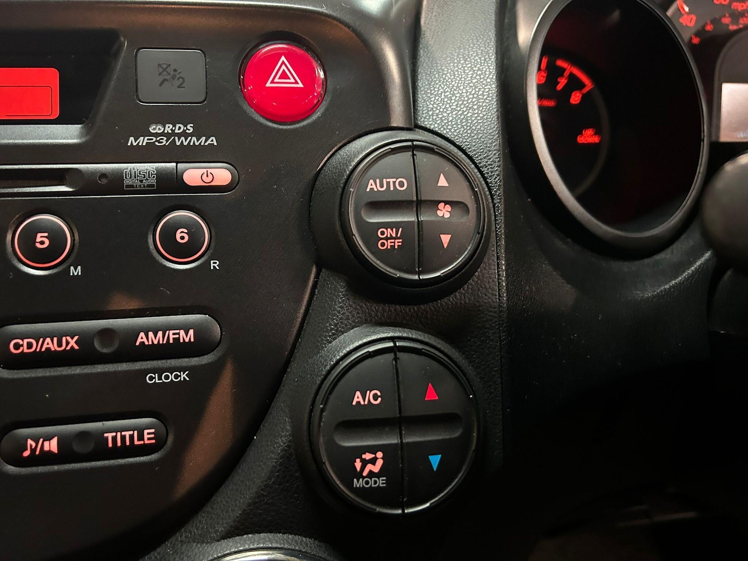 Used Honda Jazz 2014 for sale - 77131092: Photo 28