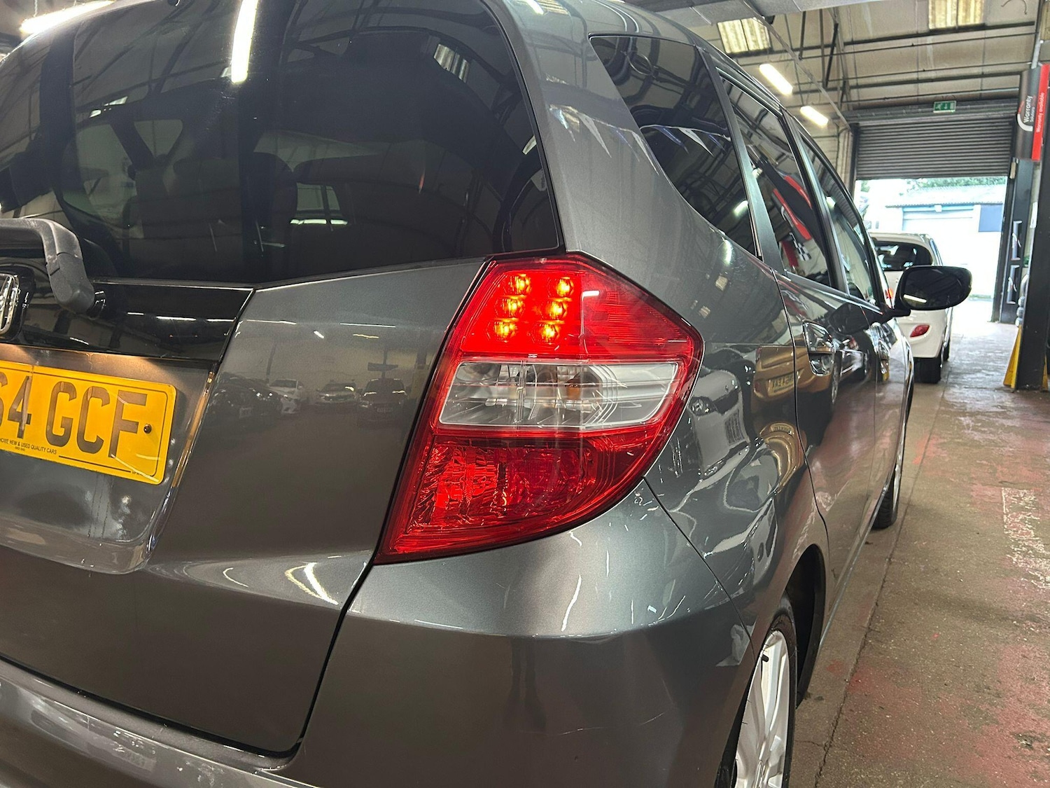 Used Honda Jazz 2014 for sale - 77131092: Photo 8