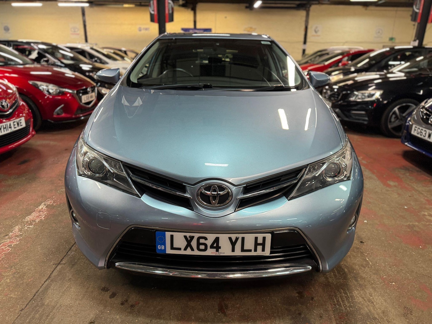 Used Toyota Auris 2014 for sale - 77305558: Photo 2