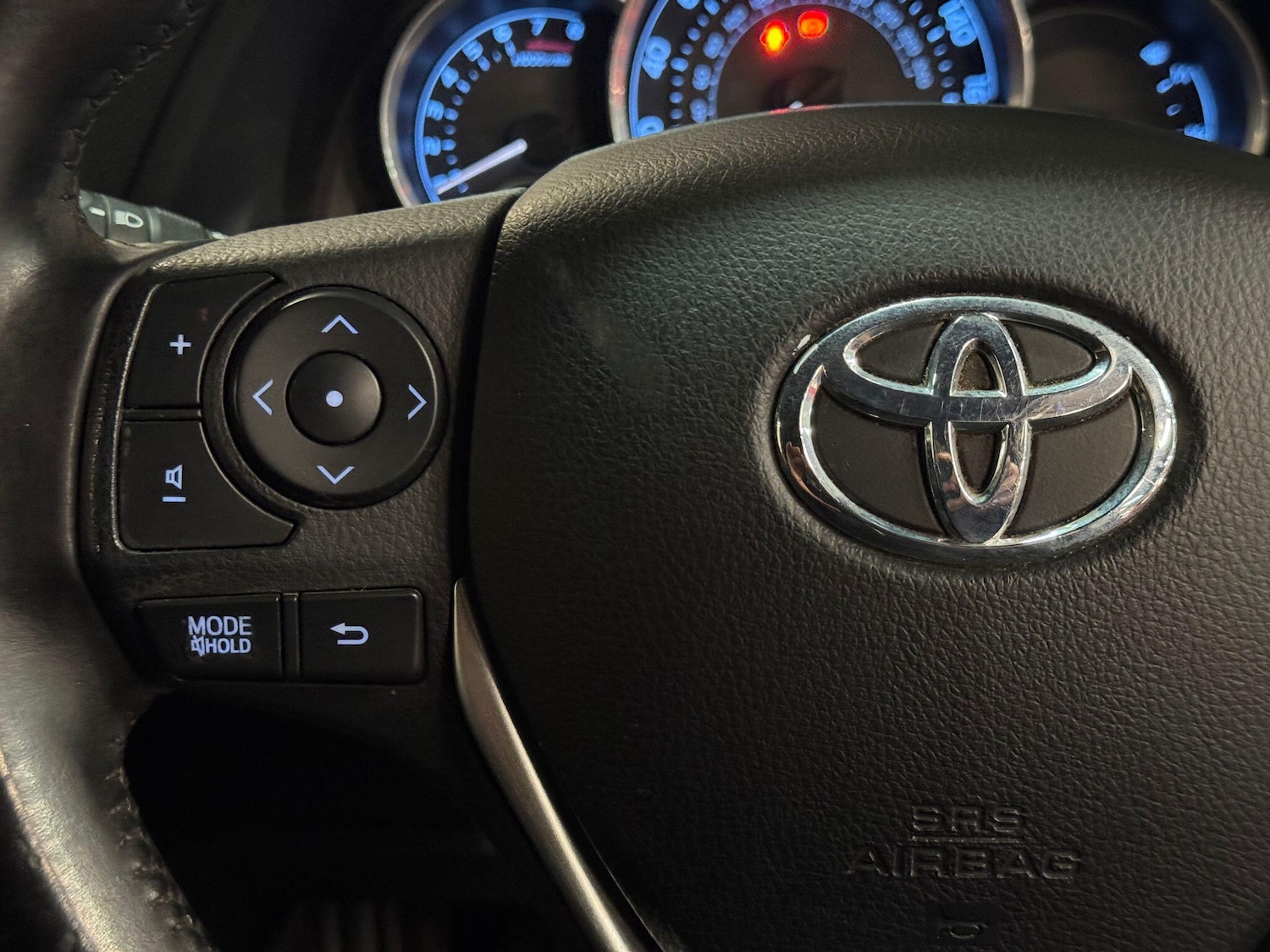 Used Toyota Auris 2014 for sale - 77305558: Photo 26