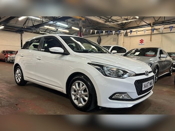 Used Hyundai i20 2017 for sale - 79033972: Photo