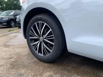 Used Volkswagen Golf 2017 for sale - 75060005: Photo
