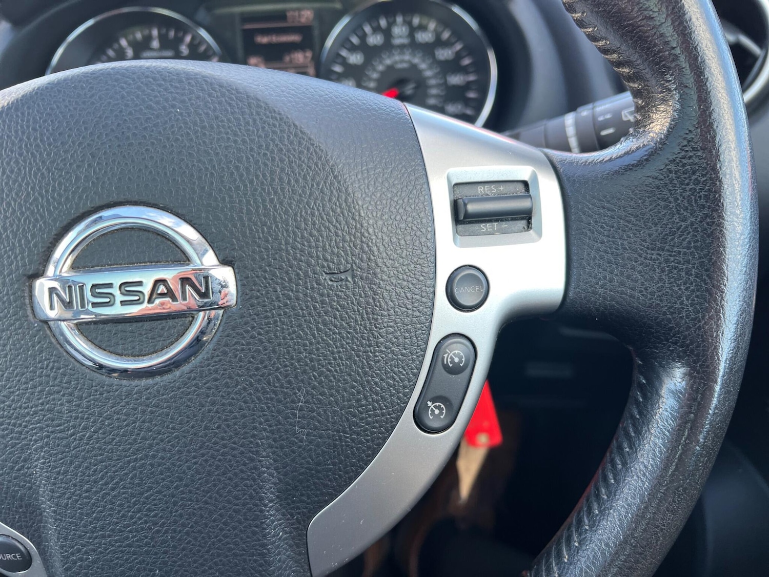 Used Nissan Qashqai 2013 for sale - 76633981: Photo 18