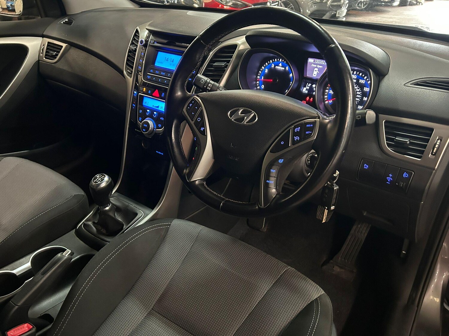 Used Hyundai i30 2014 for sale - 77839666: Photo 16