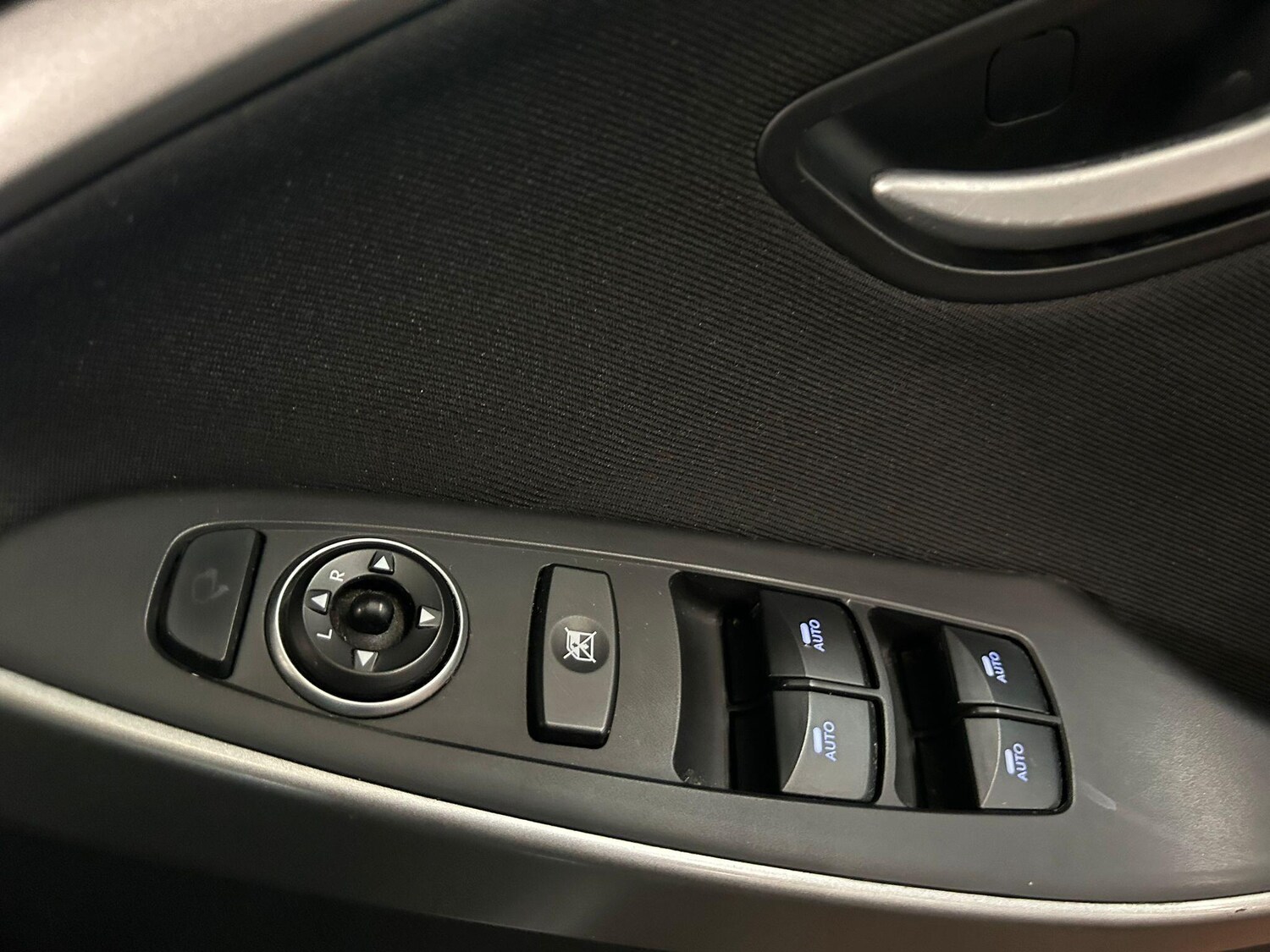 Used Hyundai i30 2014 for sale - 77839666: Photo 25